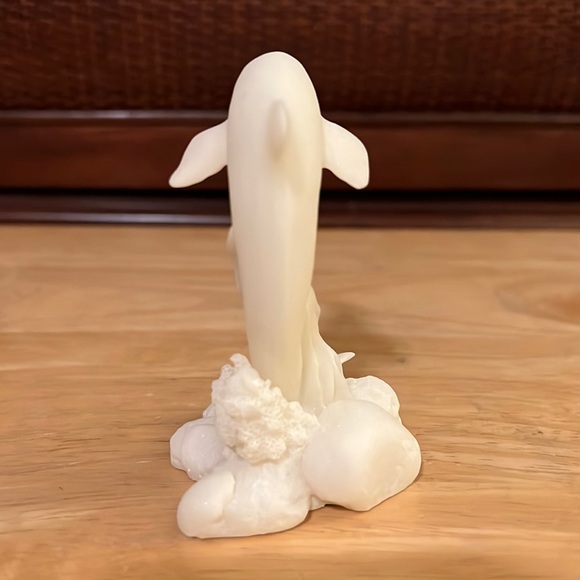 COLLECTIBLE LENOX CHINA DOLPHIN•NEW IN BOX - Picture 4 of 8